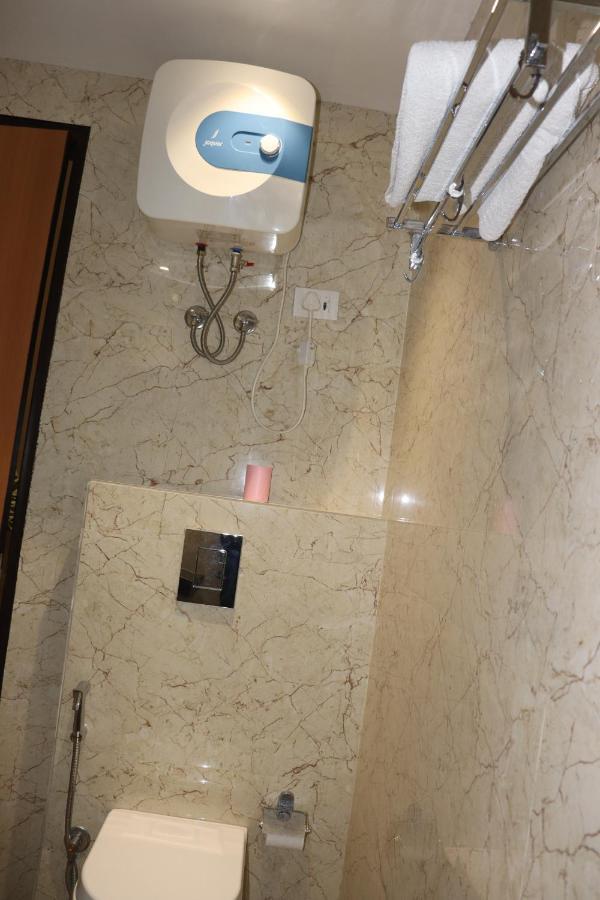 Hotel Anchorage By Captain Vishal Khanna Mahipalpur * New Delhi
